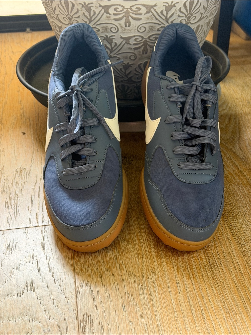 Brand new, never worn Nike Terra Manta sneakers.